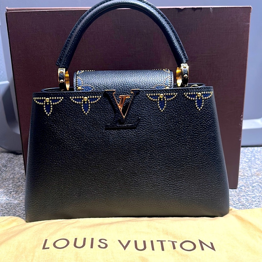Louis Vuitton Capuci.Pm Flow Stud Noir